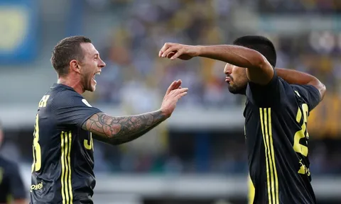 Bernardeschi xác nhận phải thay đổi vị trí vì Ronaldo