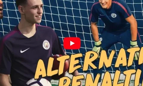 Bernardo Silva thi đá penalty với Phil Foden
