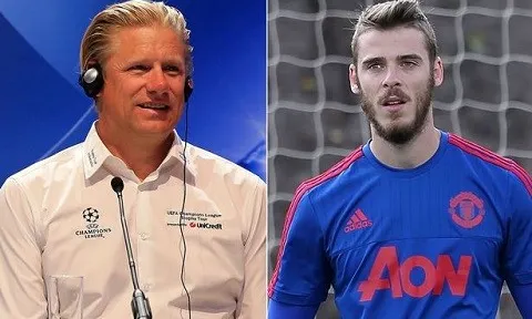 Bị đe dọa soán ngôi, Schmeichel gửi thông điệp mạnh mẽ đến De Gea
