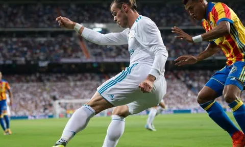 Bị fan la ó, Bale vẫn được Zidane bênh vực