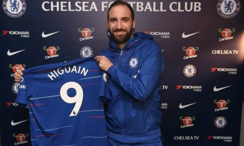 Bị gọi là 'heo', suýt đá cho tuyển Pháp và 8 điều bạn chưa biết về Higuain