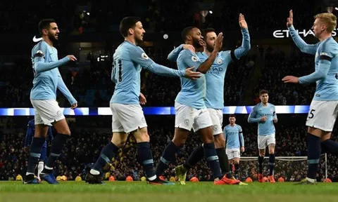 Biến Chelsea thành 'chú Sáu', Man City lên ngôi đầu giúp M.U vững Top 4