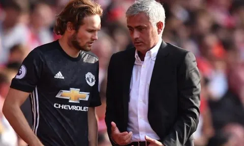 Blind: "Mourinho thậm chí còn không thể xếp đúng sơ đồ chiến thuật"