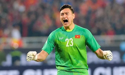 "Văn Lâm không xứng phải nhận chỉ trích sau trận đấu với Iraq"