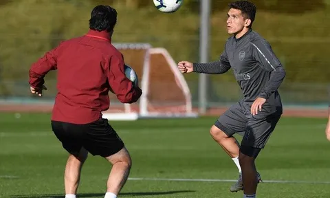 Bỏ rơi Ramsey, Emery quyết tâm đào tạo Torreira thành tài