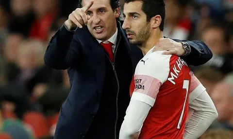 Bội phục Emery với "lời thì thầm" vào tai Mkhitaryan