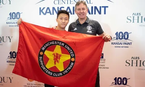 Bryan Robson - huyền thoại MU đến Việt Nam giao lưu khách hàng VIP của Kansai Paint