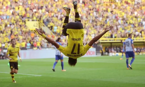 Bundesliga và những cột mốc bị phá vỡ sau vòng 2