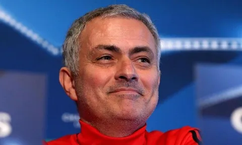 Chưa đá Champions League, MU ẵm "bao tải tiền"