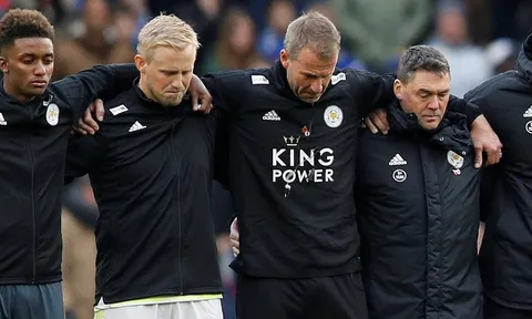 Các cầu thủ Leicester City không ngừng rơi nước mắt trước trận đấu