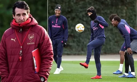 Cái lạnh khiến Ozil co rúm trong ngày trở lại sân tập Arsenal