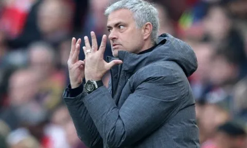 "Càng ở cửa dưới, Mourinho càng đáng sợ"