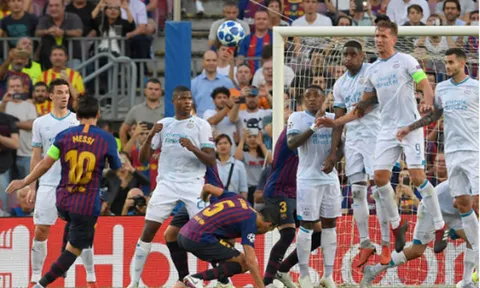 Messi quá nhanh quá nguy hiểm, Barcelona vùi dập PSV trên sân nhà