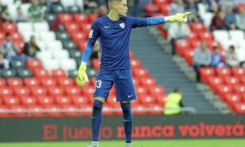 Lo mất De Gea, Man Utd làm khó Sociedad khi hỏi mua thủ thành của Bilbao