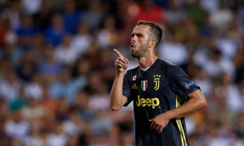 4 "nút thắt" Valencia 0-2 Juventus: "Trung tâm của vũ trụ" Pjanic