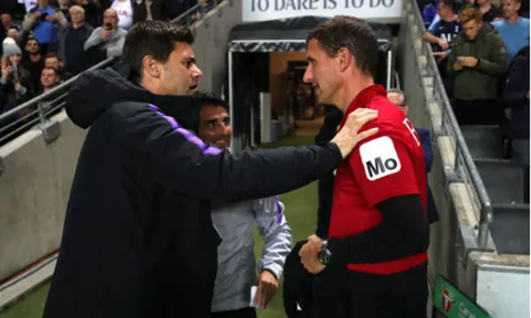 HLV Pochettino thân thiện với "kẻ thù cũ" sau màn đấu trí trên chấm 11m