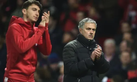 Matteo Darmian đòi ra đi, Mourinho nói gì?