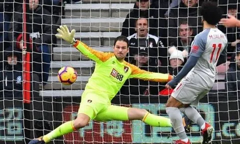 Salah bùng nổ với hattrick, Liverpool vùi dập Bournemouth trên sân khách