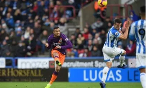 TRỰC TIẾP Huddersfield Town 0-3 Man City: Chiến thắng thuyết phục (KT)