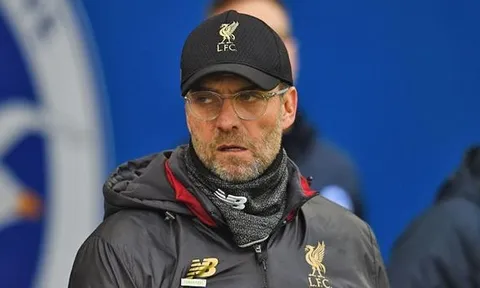 Carragher "không thể tin" Klopp lại loại bỏ 1 cái tên Liverpool