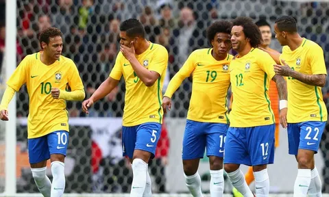 Casemiro - Cầu thủ hay nhất trận Anh vs Brazil