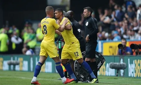 "Cậu ấy cần rời Chelsea ngay tháng Giêng"