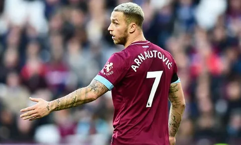 "Cậu ấy đã đặt một chân tới Man Utd"