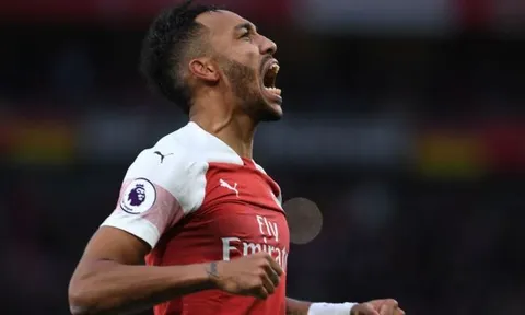 "Cậu ấy là tiền đạo hay nhất lịch sử Arsenal"