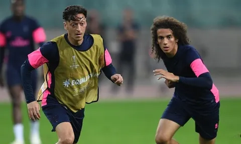 'Cậu ấy sẽ không muốn mình giống như Ozil'