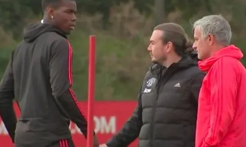 'Cầu thủ hiện đại rất quyền lực và Mourinho sẽ bị sa thải"