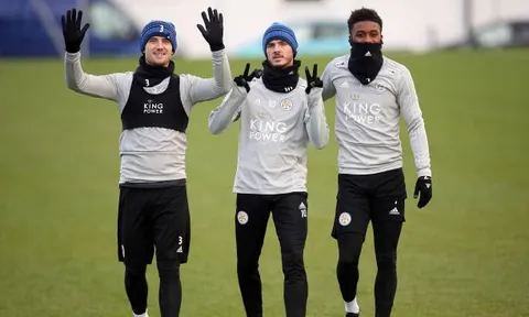 Cầu thủ Leicester rủ nhau 'chọc tức' Chelsea và Man City?