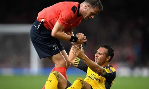 Cazorla đang tuyệt vọng với chấn thương của bản thân