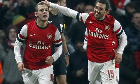 CĐV Arsenal đòi tống cổ Ozil, đem Wilshere trở lại