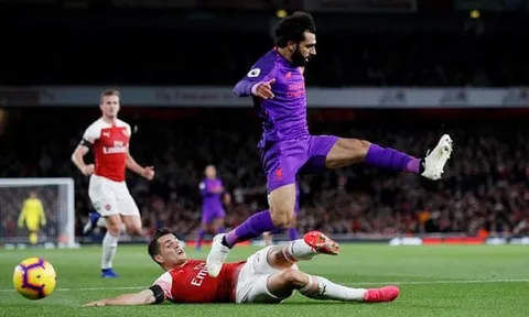 Bất bại 14 trận, CĐV Arsenal khen nhiệt liệt cái tên gây tranh cãi