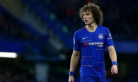 CĐV Chelsea phát cuồng: "Chắc không hậu vệ nào đạt tầm nhìn như cậu ta"