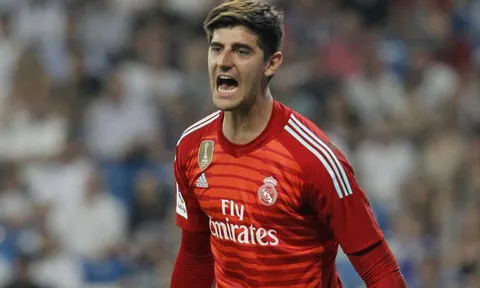 Fan Chelsea 'sôi máu' với phát ngôn lật lọng của Courtois