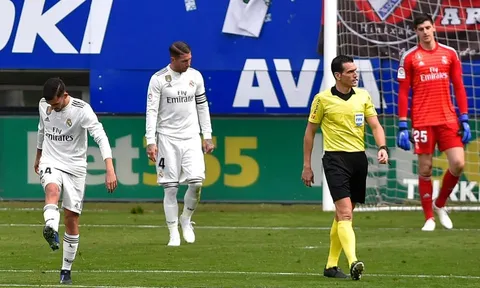CĐV Liverpool hả hê khi Ramos và Real bị 'làm nhục'