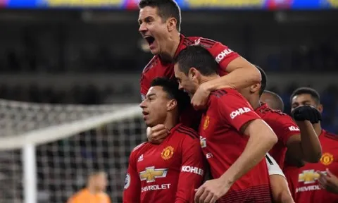 Đại thắng, fan Man Utd vẫn đòi 'tống khứ' một cái tên đá chính
