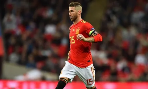 CĐV M.U 'phát cuồng' vì điều Ramos làm với Luke Shaw