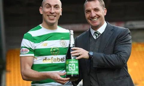 Celtic phá kỷ lục 100 năm của bóng đá Anh