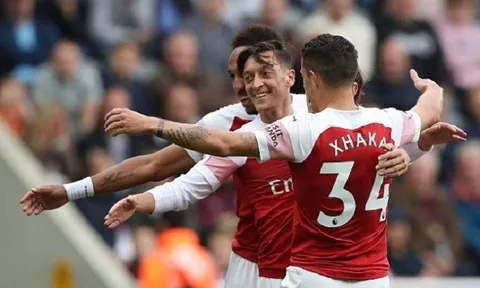 Chấm điểm Arsenal: Ozil chơi như lên đồng