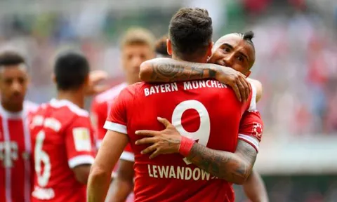 Chấm điểm Bayern: Lập cú đúp, Lewy vẫn thua một người