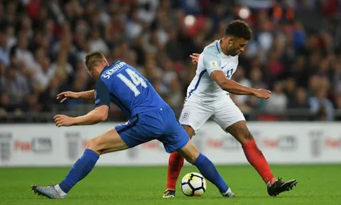 Chamberlain dứt điểm quá 'hay', fan Liverpool bắt đầu lo