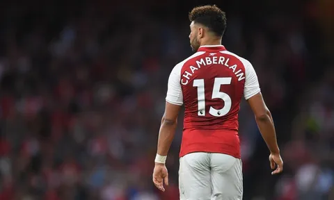 Chamberlain: Rời Arsenal là quyết định khó khăn, nhưng...
