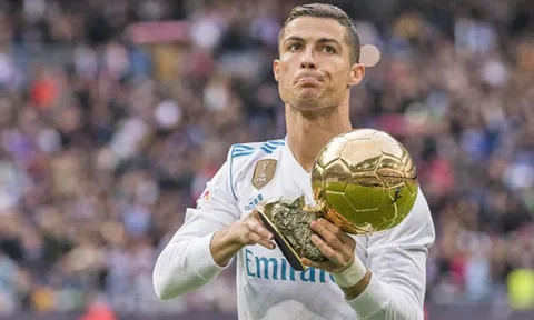 Chán bóng đá, Ronaldo đổi nghề?