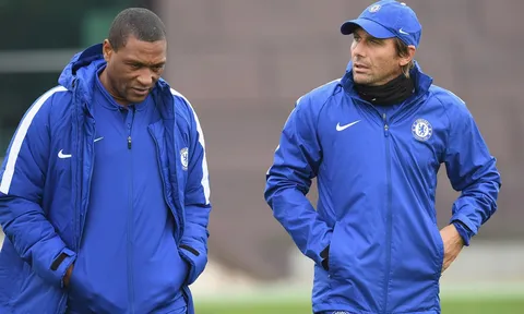 Chelsea biến động: Conte giữa muôn trùng vây