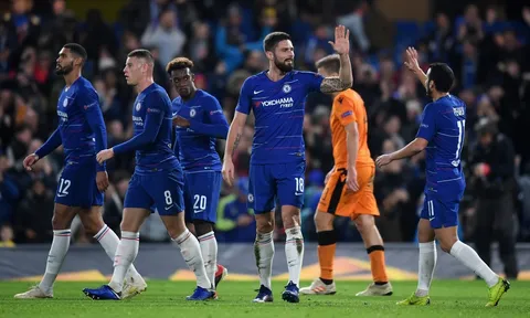 Chelsea cân bằng thành tích vô tiền khoáng hậu của Tottenham tại Europa League