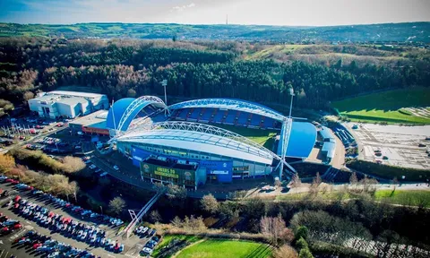 Nhà đầu tư Trung Quốc "xâm chiếm" Chelsea
