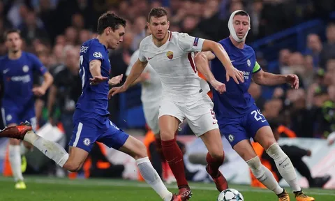 Xem Conte vá víu tuyến giữa Chelsea