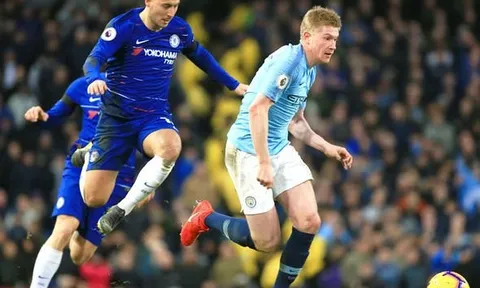 Carragher gây sốc khi nói về cầu thủ Chelsea